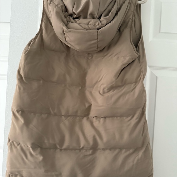 Zara Beige Hooded Vest - Picture 3 of 4